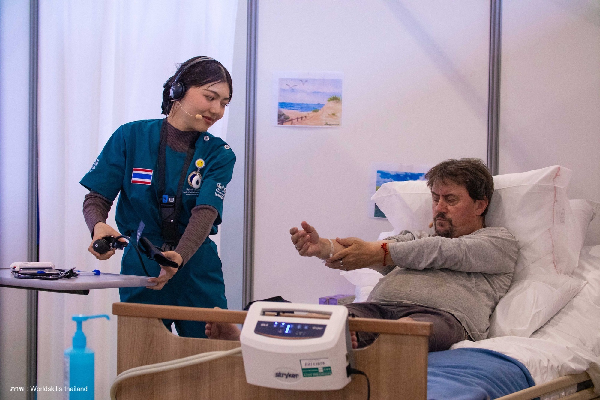 เยาวชนไทยคว้าเหรียญทอง WorldSkills เหรียญแรกในประวัติศาสตร์ สาขา Health and Social Care