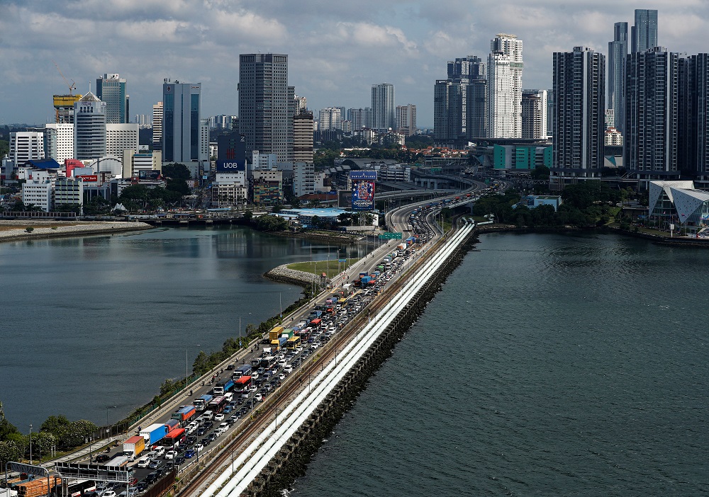 มาเลเซีย-สิงคโปร์ เริ่มข้อตกลง 'Green Lane' อนุญาตเดินทางทำธุรกิจ